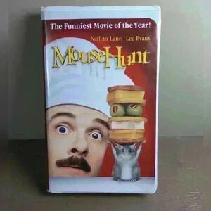 Mouse Hunt (1997) VHS Nathan Lane Lee  Evans DreamWorks - Clamshell Case